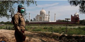 Taj Mahal Briefly Shut, Tourists Evacuated After Bomb Hoax